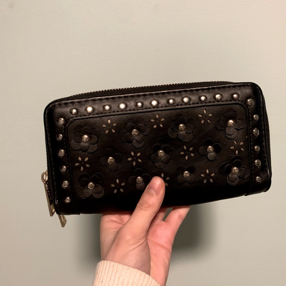 Medium floral clutch / wallet